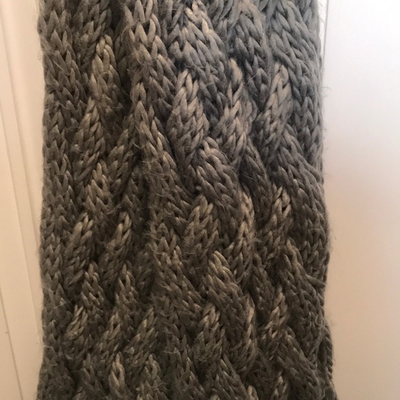 Fossil long Braided Scarf - Picture 5 of 6